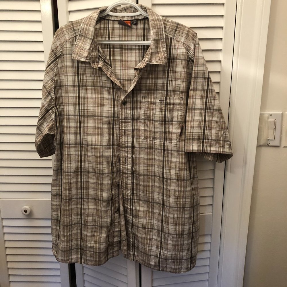 Merrell gray and brown short sleeve men casual shirt, brown plaid motives, XXL